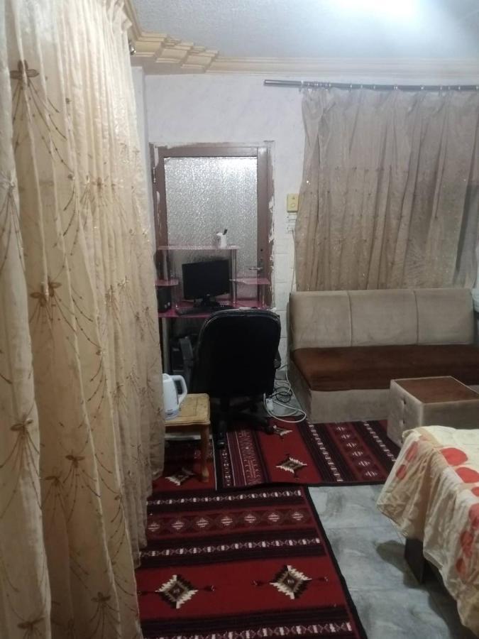 Guest House Hazem Al Azraq ash Shamālī エクステリア 写真
